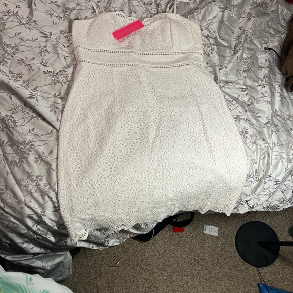 Lilly Pulitzer White Lace Dress - Picture 3 of 5